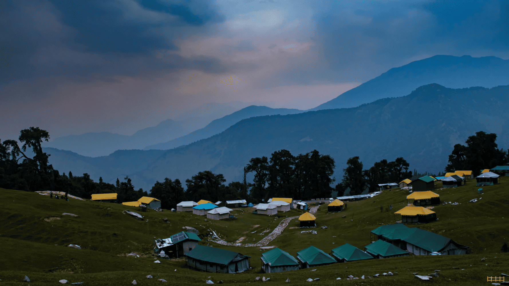 Tungnath Temple Trekking Adventures – Chopta Awaits